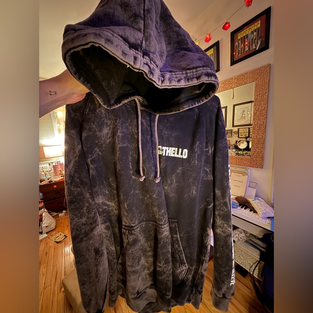 Brand New (did not come with tag) never worn Othello Broadway hoodie